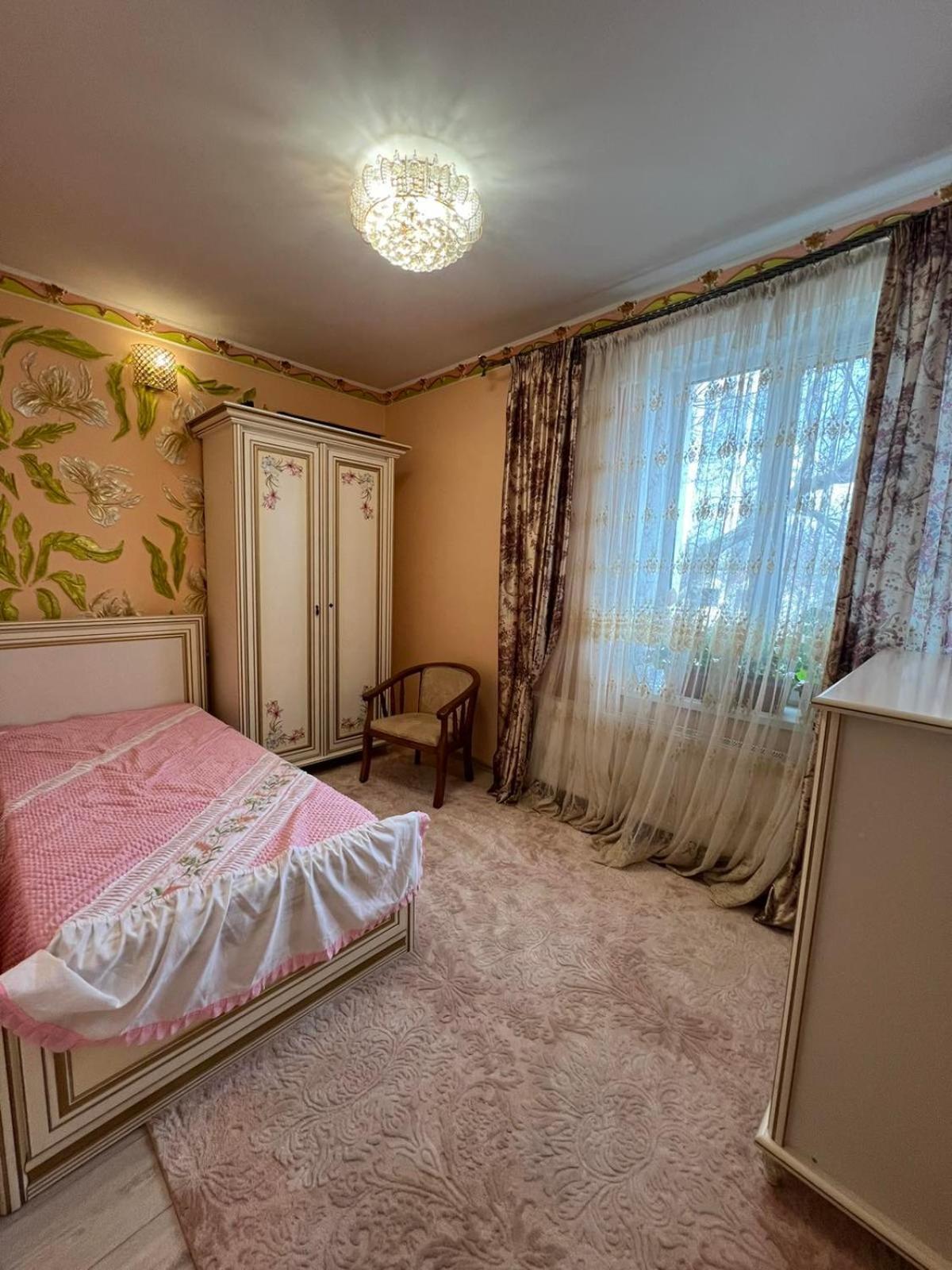 Gold Rose Apartament Кишинів Екстер'єр фото